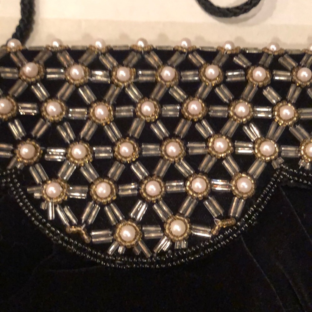 Vintage black velvet handbag - Picture 2 of 4